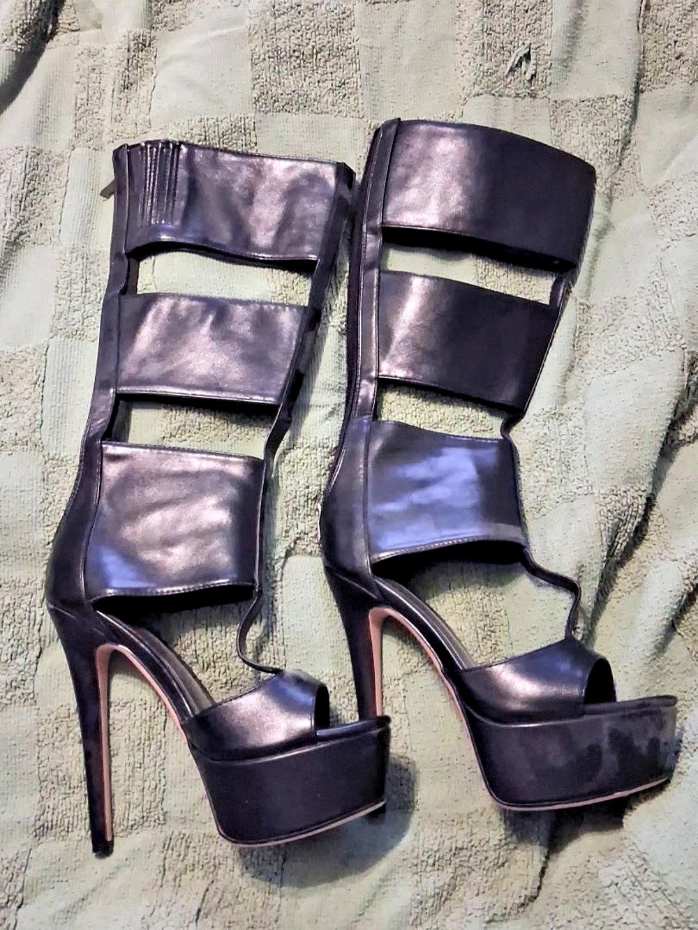 Platform Strappy Heels in Black